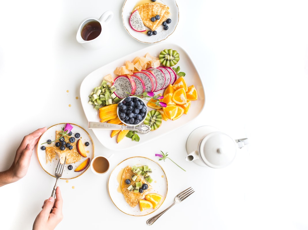 Smoothie bowl con granola y frutas